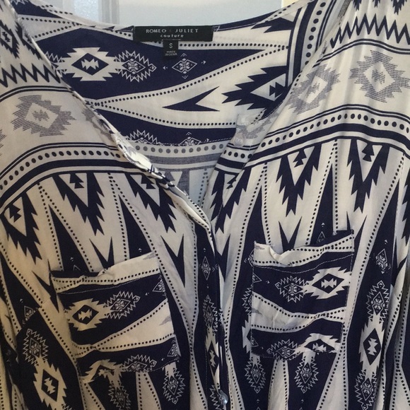 Patterned romper - Picture 3 of 3